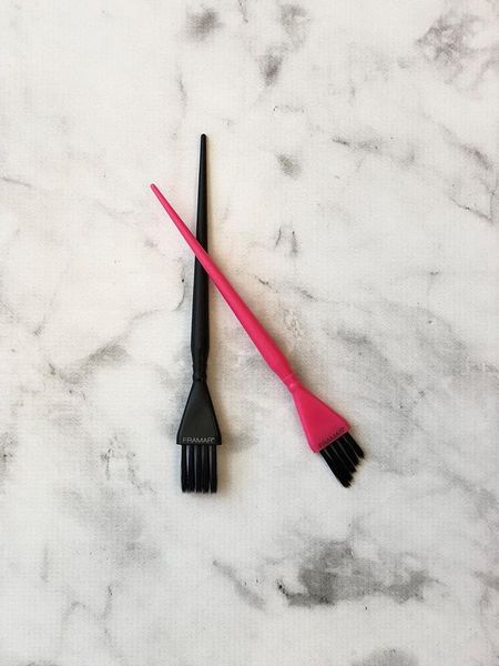 Набір пензликів вузьких для волосся (рожевий і чорний) Detailing Brush Set 2 шт Framar BB-2CLR фото