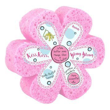Губка з милом для тіла рожева Bomb Cosmetics Body Buffer Sponge Kiss Kiss Ylang Ylang A49 фото